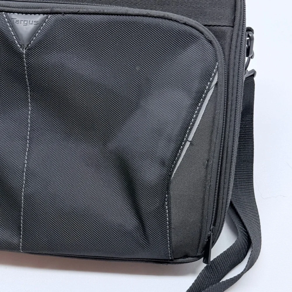 Targus Black Laptop Bag Messenger Briefcase Shoulder Strap Pouch